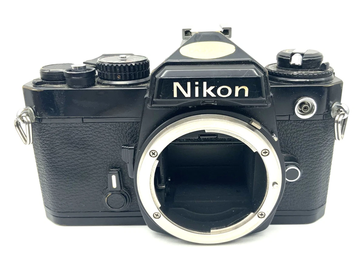 Appareil Photo Argentique Nikon FE10 + Objectif Zoom Nikkor - Non Fonctionnel, Pour Pièces