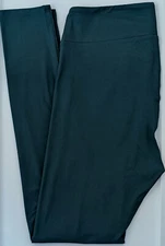 TC LuLaRoe Tall & Curvy Leggings Solid Rainforest Green 60 NWT