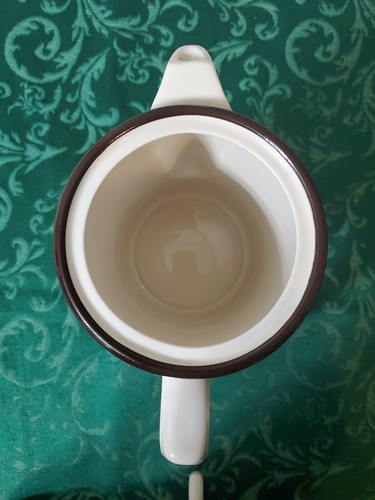 Wedgwood BRAZIL Coffee Pot Pitcher 9 1/4" W/ Lid GUC - Imagen 7 de 8