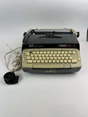 Vintage Smith-Corona Electra 110 typewriter With Case Not Tested
