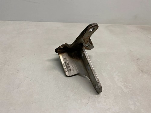 VW Volkswagen Passat B8 Halter für DPF Katalysator 04L 131 561 J