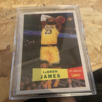LeBron James, Los Angeles Lakers - Topps Living Set 2025 NBA #1. (X20 Karten)