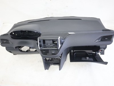 Armaturenbrett Peugeot 208 CA 96746579ZD 01-2018