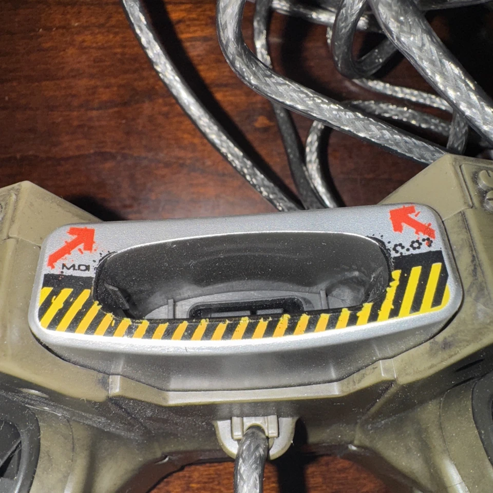 Controlador con cable Radica Gamester FPS Master Pistol Grip para Xbox original Foto 3 de 4