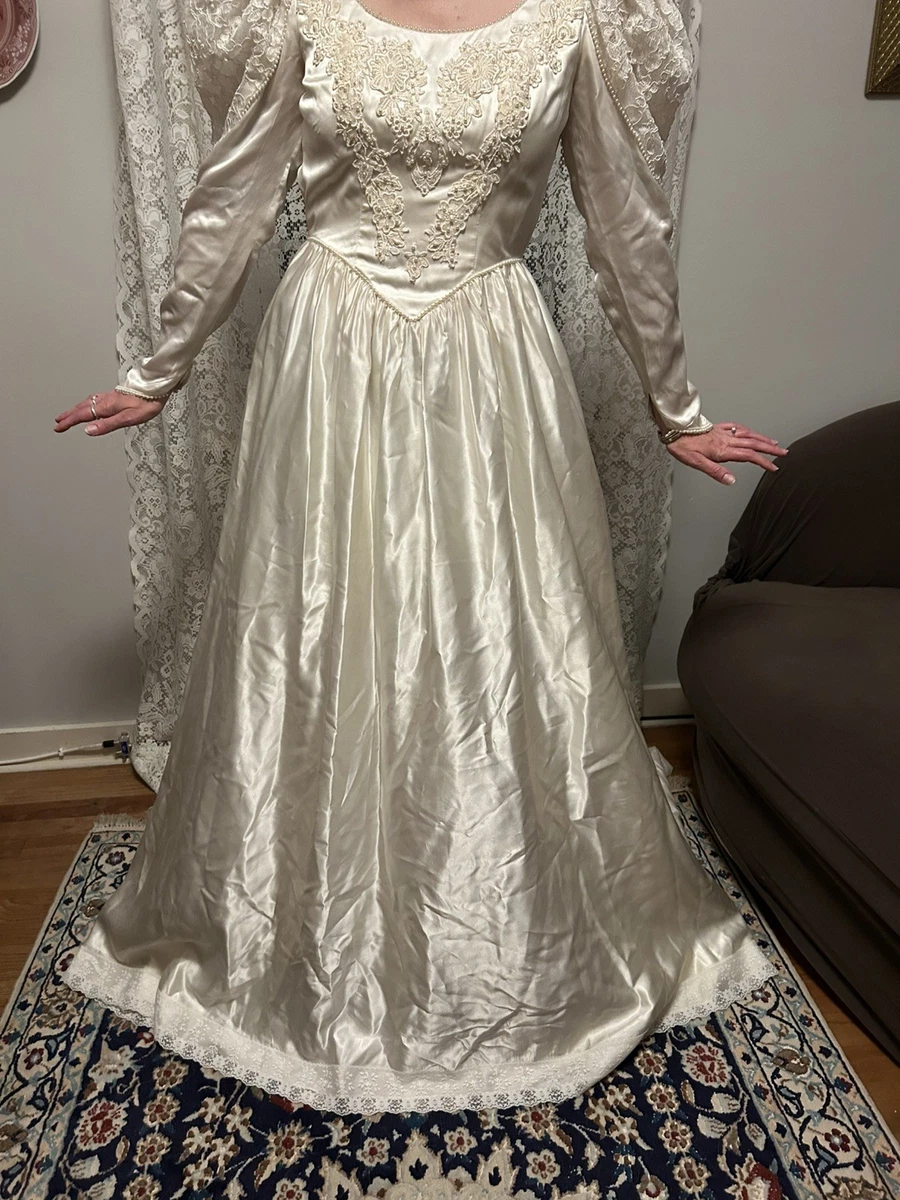 ebay vintage wedding dresses 90s White Dress: Beaded Victorian Bridal Gown Back Details and Why I Ditched My Designer