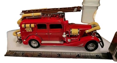 matchbox models of yesteryear fire trucks 1933 Cadillac Fire Wagon