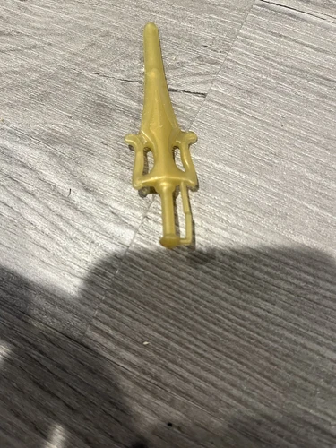 Vintage MOTU 1985 Thunder Punch He-Man Sword Mattel Replacement Part Accessories