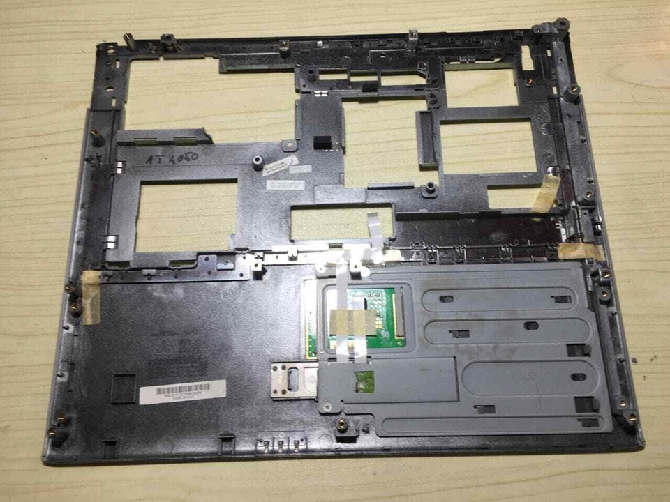 Coque Inférieure Acer Travelmate 4050 – Occasion – Pièce Détachée