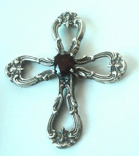 Attractive GORHAM Sterling Silver Garnet Cross Pendant - h/m 1994/99 Birmingham - Picture 4 of 6