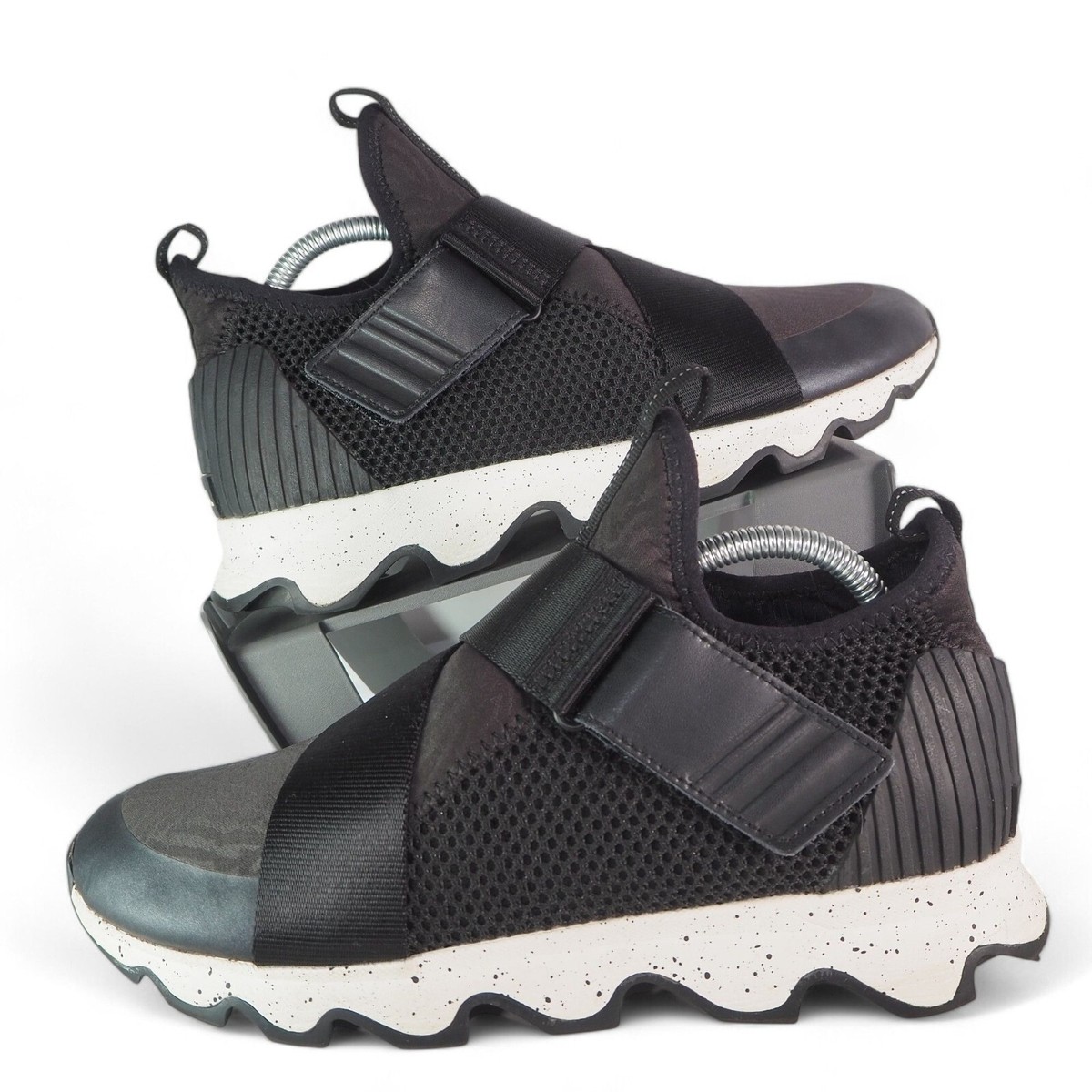 Sorel Kinetic Sneak Laceless Sneakers Black / Sea Salt  display picture 2
