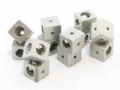MakerBeam Profilwürfel, Eckverbinder für 15x15mm Profile, Aluminium klar