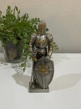 Vtg Summit Veronese 2005 Pewter Crusader Knight Mini Figurine Sword Shield 4”