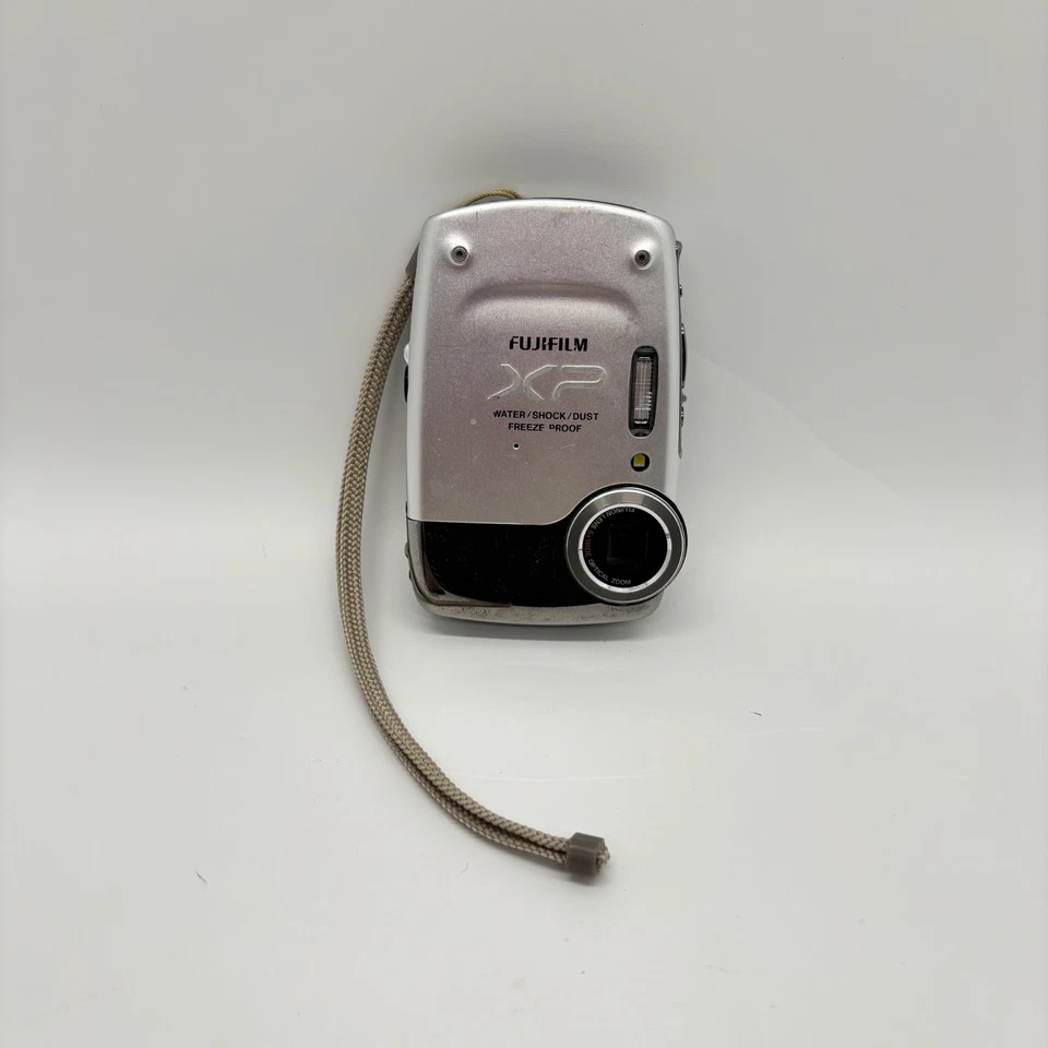 Fujifilm FinePix XP20 Digital Camera 14MP Compact w New Battery, SD Card Charger - Image 3 of 4