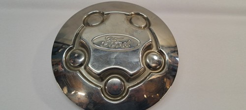 Ford Crown Victoria 2003-11 chrome center cap. police/taxi 3W73-1AO96-BA - Picture 2 of 10