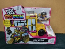 TECH DECK SK8 Crew 2-in-1 Transforming Ultra SK8 Bus with Fingerboard & Figure