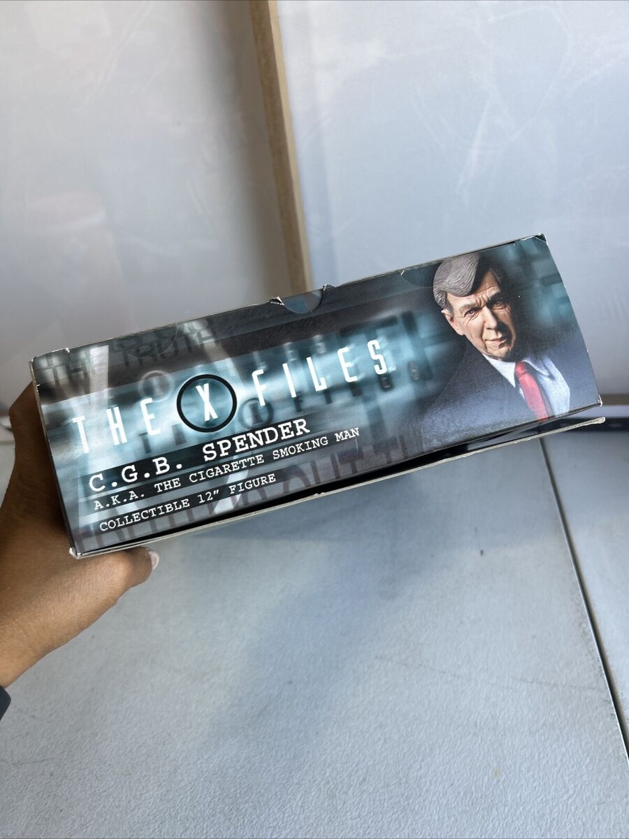 Sideshow X-Files C.G.B. Spender Cigarette Smoking Man 12 Sideshow X-Files C.G.B. Spender Cigarette Smoking Man 12