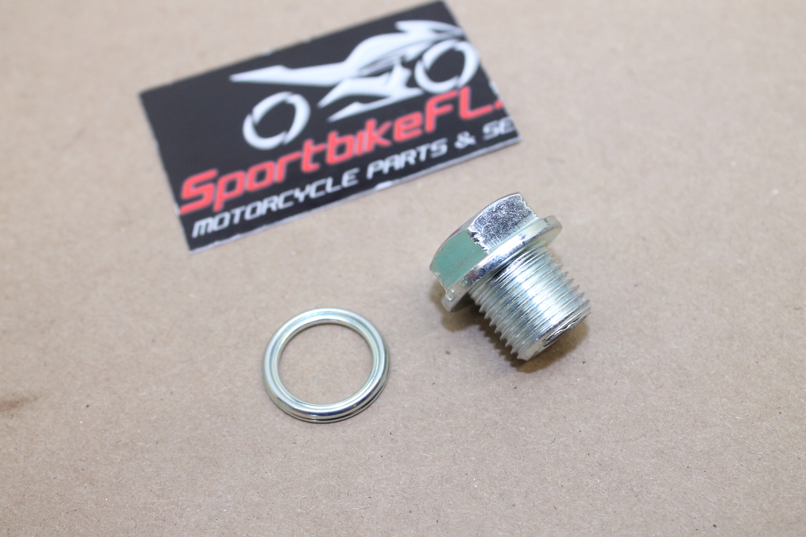 SUZUKI GSXR SV HAYABUSA C90 OIL DRAIN PLUG ENGINE MOTOR BOTTOM BELLY