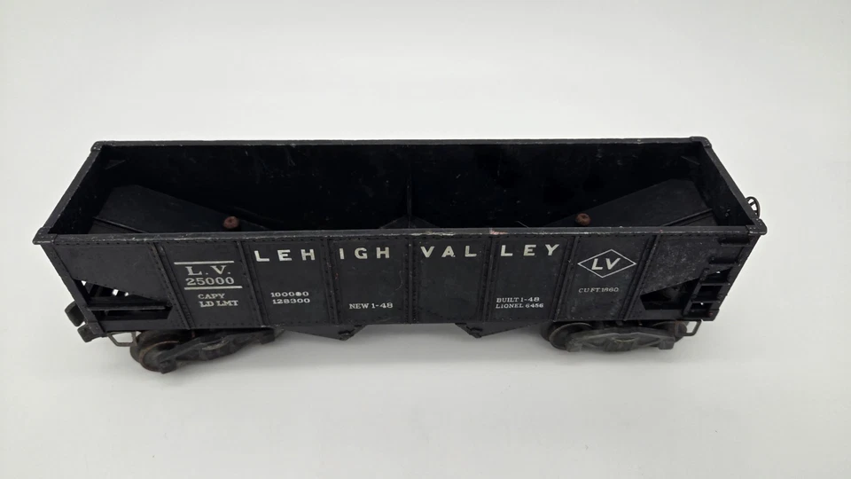 Carro de carga Lionel calibre 6456 O pós-guerra Lehigh Valley LV 25000 Black Bay Hopper - Imagem 4 de 4