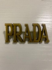 spilla prada