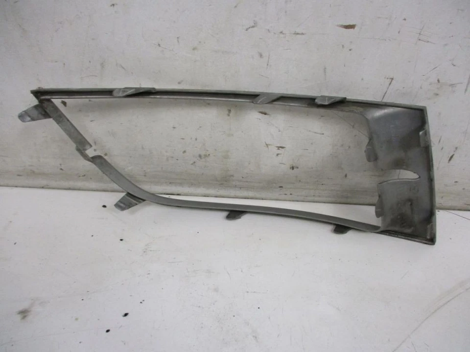 Cubierta de embellecedor luces antiniebla izquierda 2 piezas Se adapta a Mazda 6 Hatchback Foto 4 de 4