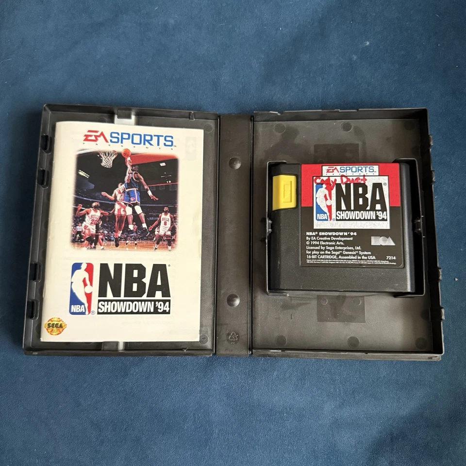 Lote de 4 juegos deportivos Sega Genesis EA NBA Showdown 94, NBA Live 95, 96, 97 Foto 2 de 4