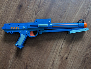 Nerf Star Wars Clone Wars Trooper Dart Gun RARE BLUE Hasbro 2006 Cosplay