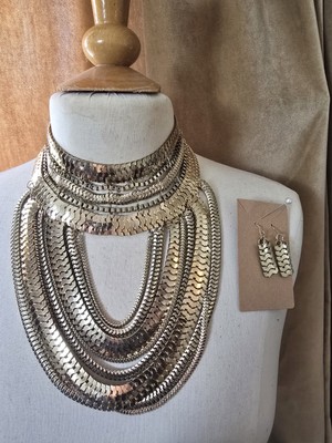 CLEOPATRA bib Necklace And Earrings By LUCIA DESIGN