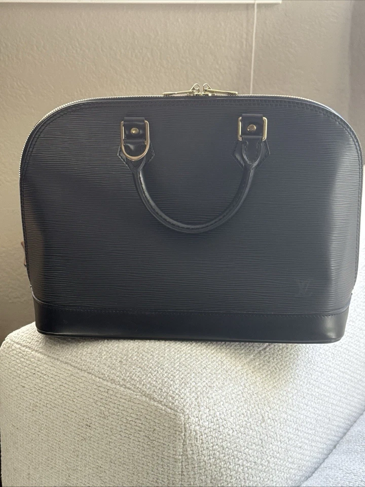 Authentic Luis Vuitton Alma Epi Noir Inside Black Leather Handbag - Image 2 of 4