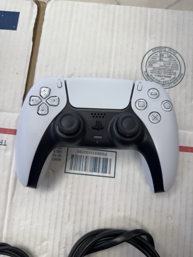 Sony Playstation 5 Pro CFI-7019 2TB Home Disc-Free Console | White - Picture 3 of 14