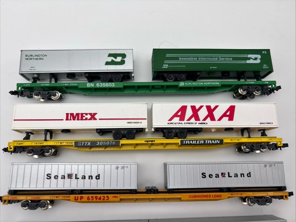 Lot of 4 N Scale TOFC Trailer Train Flatcars - Excellent Condition - Image 2 of 3