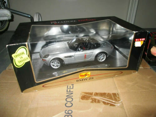 Modellini statici di auto, furgoni e camion Maisto Scala 1:18