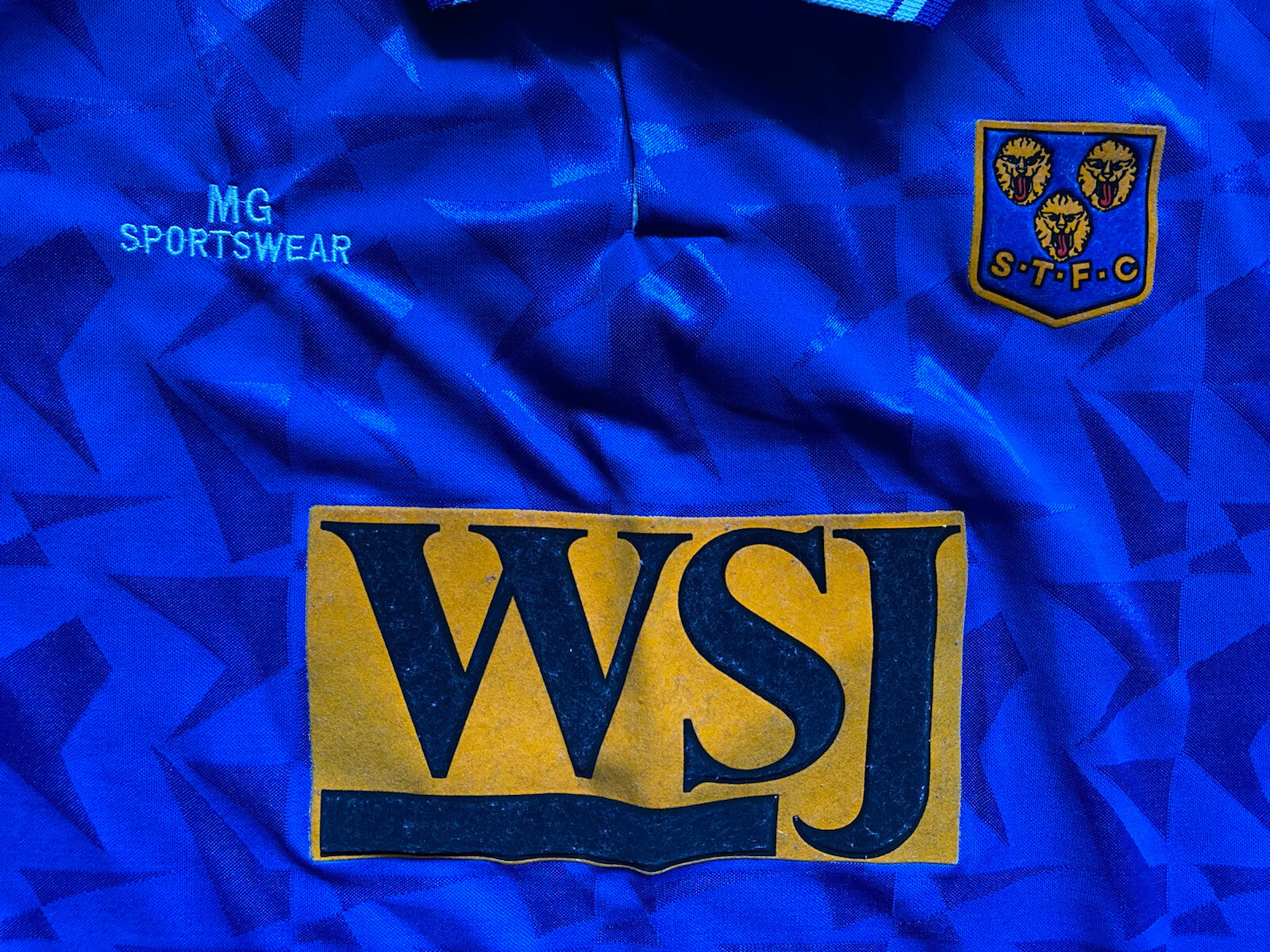 + VINTAGE SHREWSBURY TOWN ENGLAND 1993/1995 HOME FOOTBALL SHIRT MG
