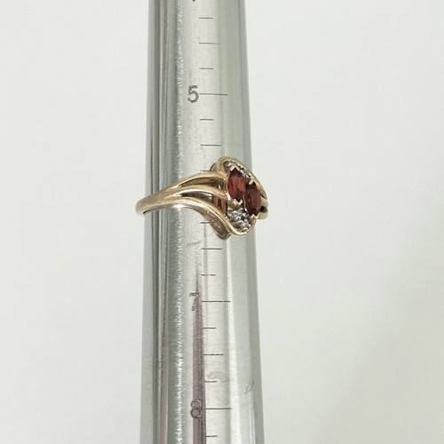 Vintage 10K Yellow Gold Marquise Garnet & Diamond Ladies Band Ring Size 6 - Picture 9 of 12