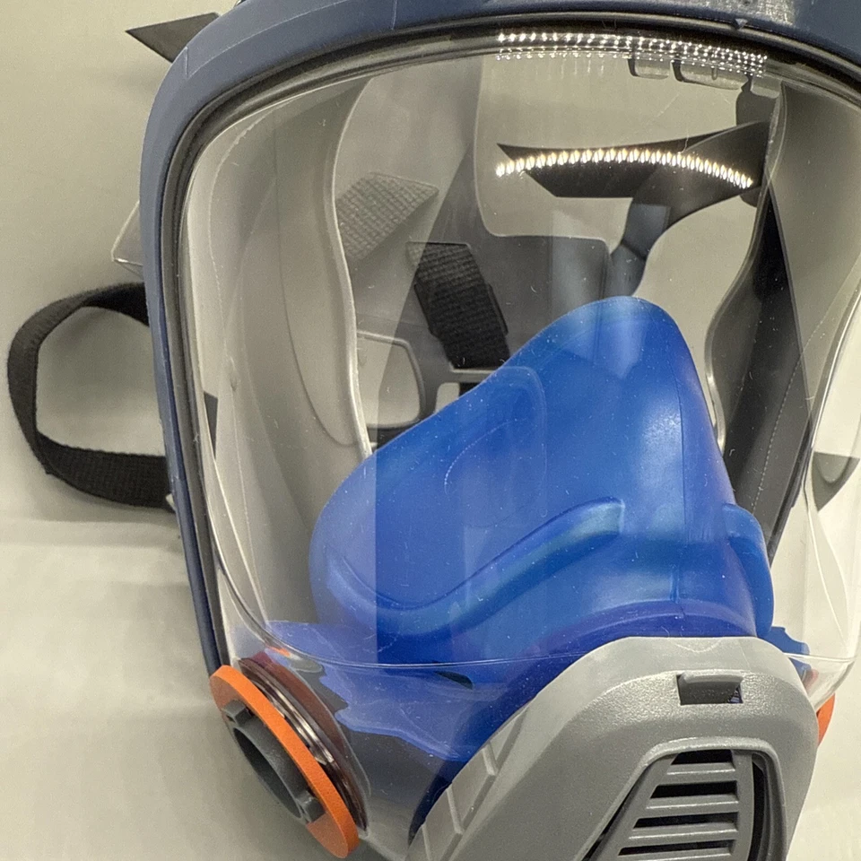 MSA Advantage Mask 10031309 3200 Full Facepiece Respirator Large - Image 2 of 4