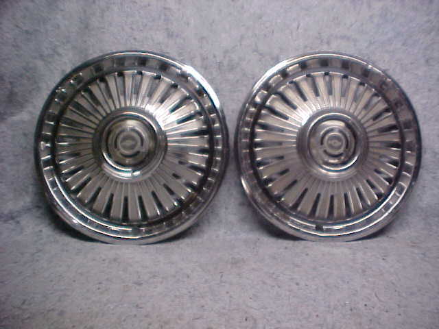 1965 CHEVROLET CHEVELLE MALIBU HUBCAPS