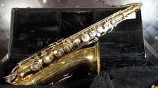 Selmer Bundy Tenor Saxophone w/ Case