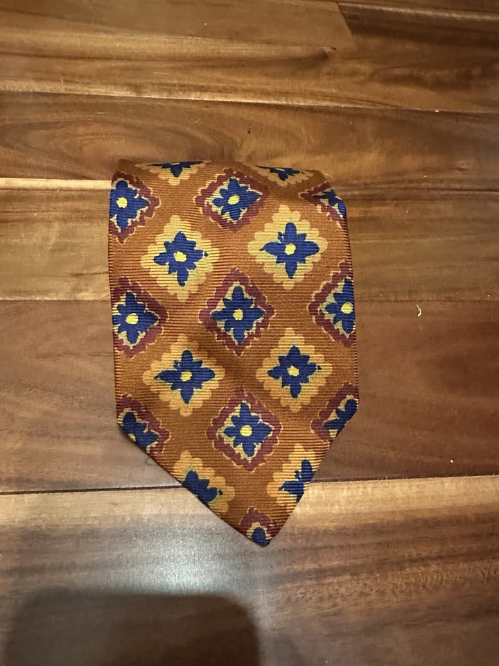 Corbata de seda Rubinacci 4x58 naranja geométrica Foto 3 de 4