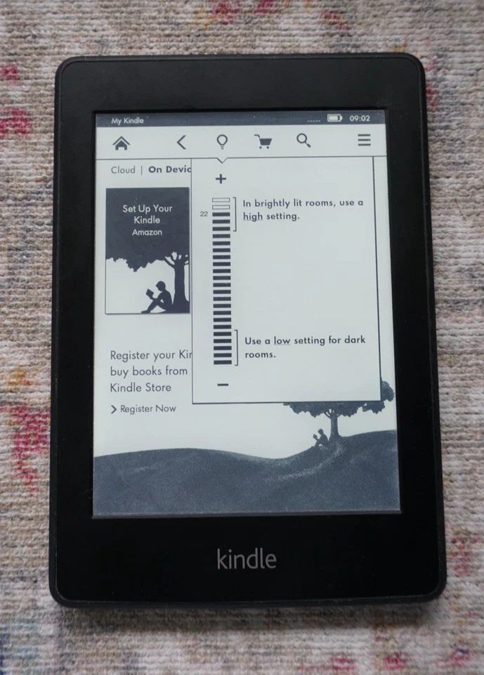 Amazon Kindle Paperwhite 5th Gen 2GB EY21 6" Black eBook Reader - Image 4 of 4