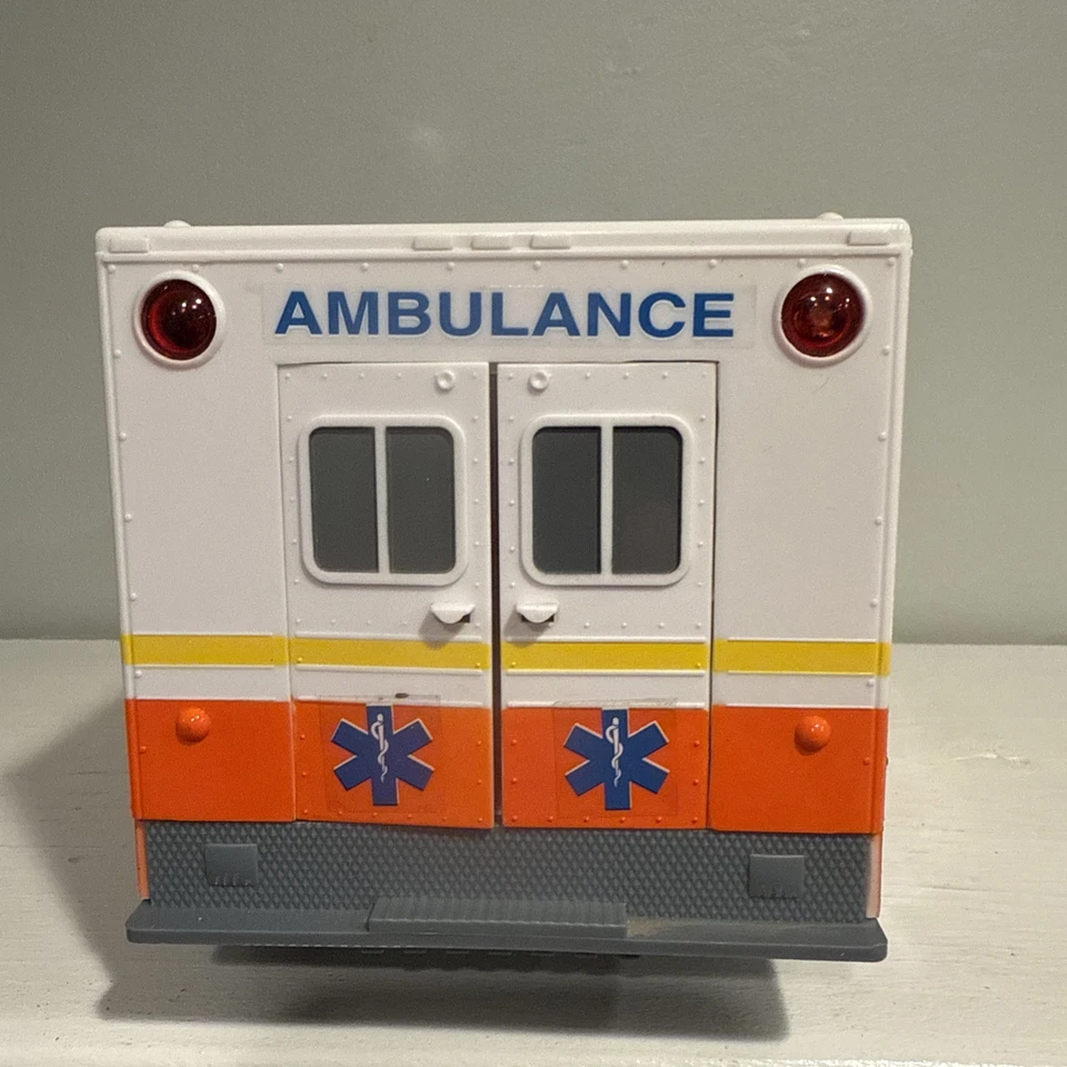 FUNRISE 1992 Ambulance Rare Vintage 12” Lights And Sounds Tested - Original Box - Image 4 of 4