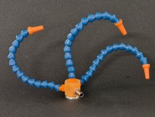 Kühlmittelgelenkschlauch auf Magnetfuß 3 armig 1/4" mit Düse 6 mm