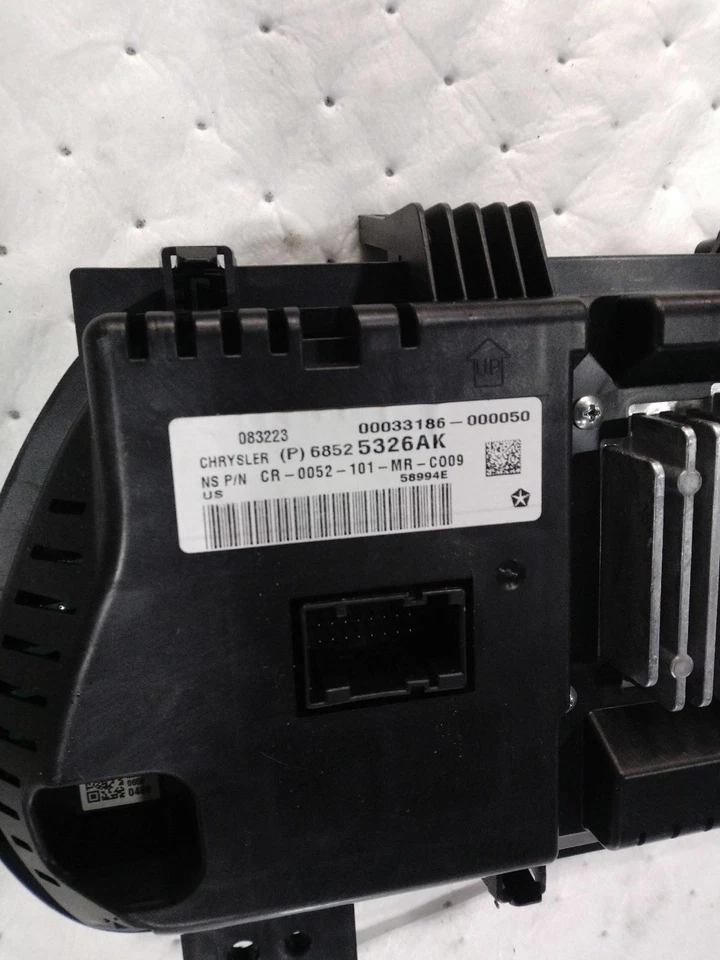 2022 Jeep Grand Cherokee Speedometer Gauge OEM White 41K Miles NJ25-21858 - Image 3 of 4