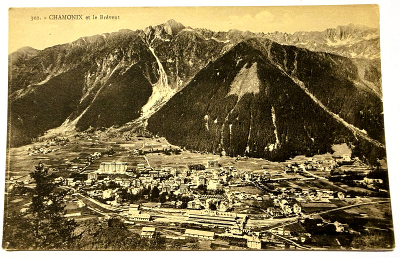 VTG POSTCARD CHAMONIX ET LE BREVENT #302 Postcard Unused  France