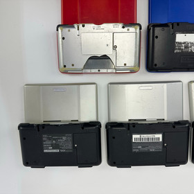 Lot of 5 Broken Nintendo 3DS Handheld Consoles Only As-Is for Parts/Repair