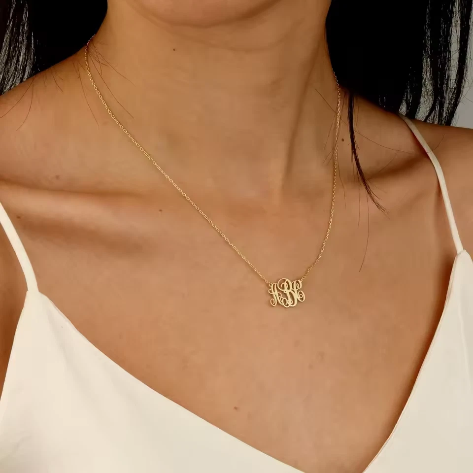 Collar Colgante Monograma Personalizado Nombre Iniciales Letras Personalizadas Joyería Oro Foto 2 de 4