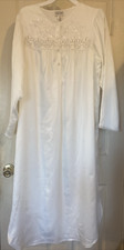 Delicates Lingerie Small Maxi Nightgown Satiny Cream Long sleeve lace Nightdress