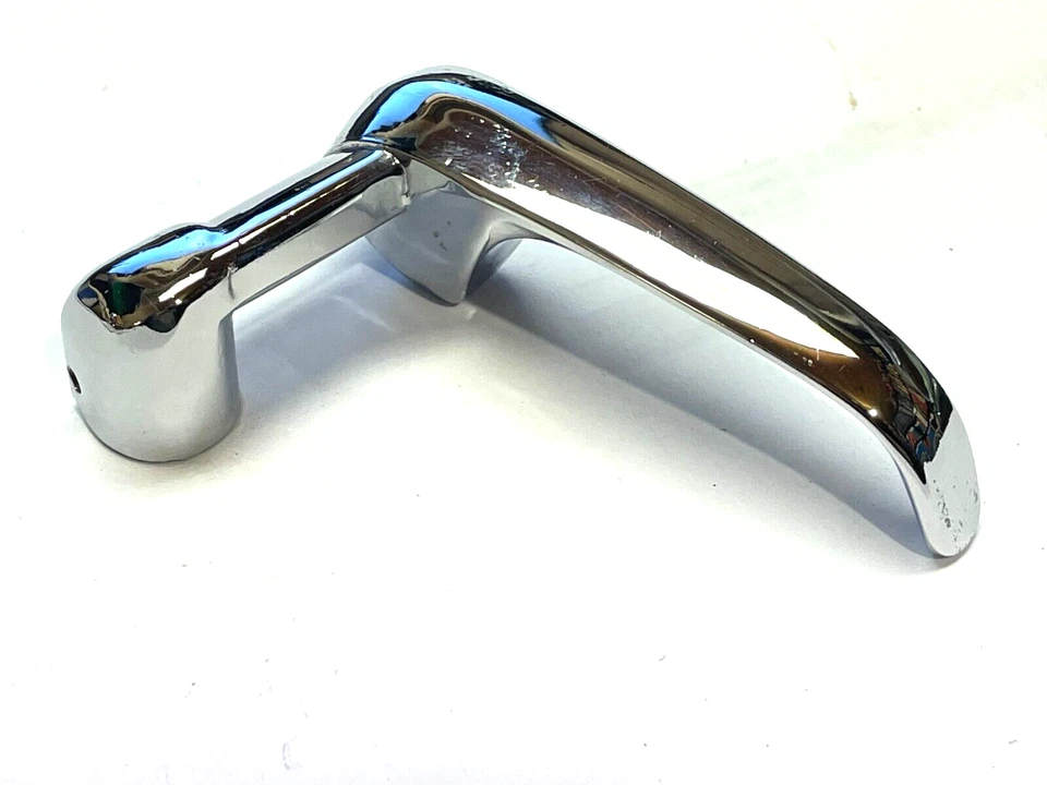 Manija de ventana de ventilación izquierda Ford Zephyr Zodiac MK3 1962-66 #211E-7322917 ¡NUEVA! Foto 2 de 4