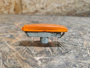 BMW 5 Touring E39 Kotflügelblinker vorne links BM028 2.00 Petrol 100kw 34654371