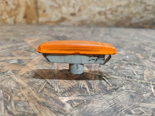 BMW 5 Touring E39 Kotflügelblinker vorne links BM028 2.00 Petrol 100kw 34654371