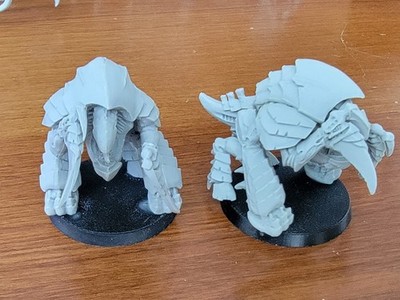 Games Workshop Warhammer 40k Tyranids Tyrant Guard Finecast x2