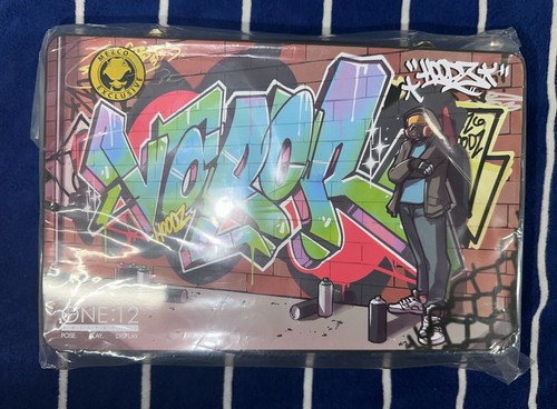 Mezco One:12 - Hoodz Vapor - Rumble Society Exclusive Figur NEU SEALED